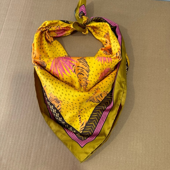 Zara Animal Tiger Safari Print Square Small Satin Neck Scarf One Size - Picture 2 of 7